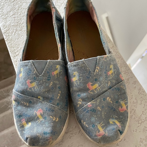 Women's Size 7/Girls size 5 Toms Unicorn flats - Picture 1 of 5